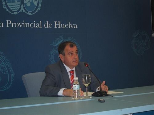 La Diputación lamenta 'la deslealtad y el oportunismo' de Carmelo Romero con el proyecto La Rábida