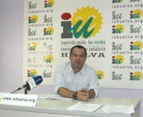 IU pide que el servicio de ayuda a domicilio de la Diputación lo gestione una empresa pública