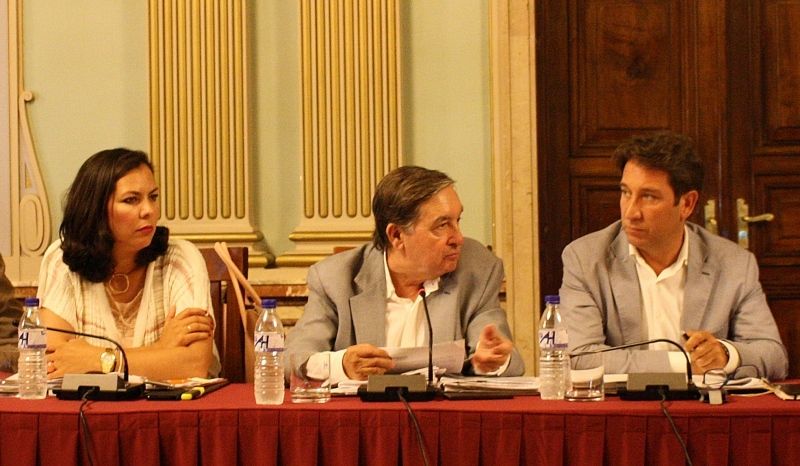 El pleno aprueba la demolición de la central térmica Cristobal Colón y poner en valor el Parque Moret