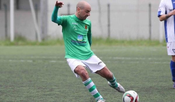 Aitor Tornavaca vuelve al Llanes y cumplirá los 42 años jugando en Tercera División