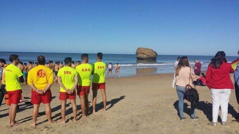 El Ayuntamiento de Almonte contrata a 38 socorristas para garantizar la seguridad de los bañistas en Matalascañas