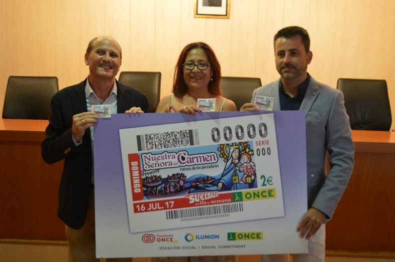 La ONCE presenta en Punta Umbría su cupón dedicado a la Virgen del Carmen