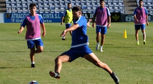 Ricardo Ruiz: 'Rubén Mesa valoraría una rebaja de su ficha, pero la idea que nos ha transmitido el club es la de rescindirle el contrato'