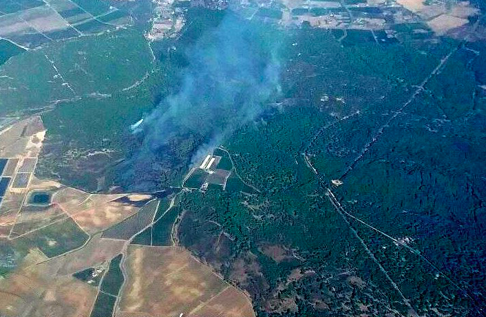 El incendio de Gibraleón queda estabilizado y la A-492 se reabre totalmente al tráfico