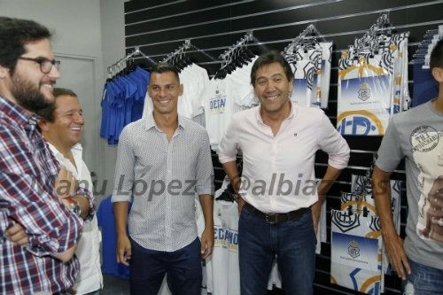 El Recre reabre su tienda oficial y supera la cifra de 2.500 abonados tras cumplirse el cuarto día de la campaña