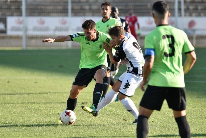 Rafa de Vicente rescata un punto con un disparo de largo alcance (1-1)
