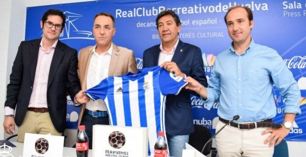 Carlos Hita: 'No creo que sea el momento de hablar del contrato de gestión del club'