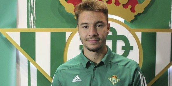 Loren: 'Mi padre me apoya pero me ha dicho que si el domingo marco ni se me ocurra celebrarlo porque me arranca la cabeza'