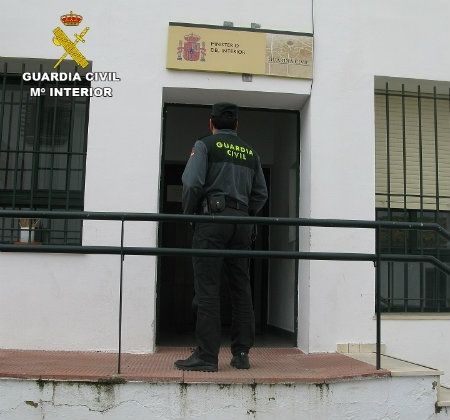 Le sorprenden 'in fraganti' robando en un supermercado de Cartaya y días después descubren que era el autor de otros cinco delitos más