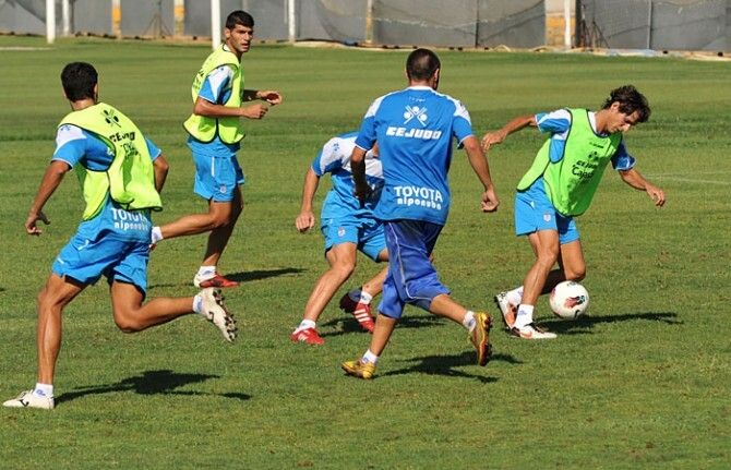 Zambrano y Cifu vuelven a la lista, de la que se caen Ximo y Tortosa