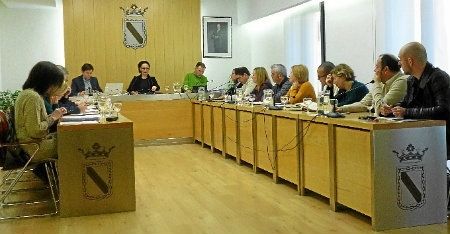 El pleno del Ayuntamiento de Gibraleón reprueba al concejal portavoz del PP