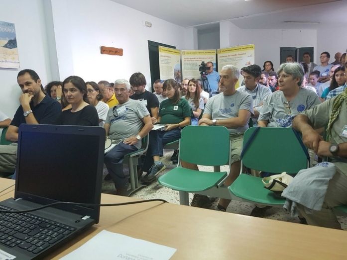 Representantes del voluntariado conocen los planes científicos para restaurar la zona del incendio de Doñana