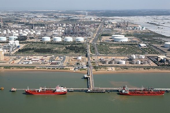 Cepsa supera con éxito la auditoría de inspección de sus servicios en instalaciones y operaciones en el Puerto de Huelva