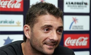 Viqueira: 'Pavón tiene el perfil que buscamos y lo que me ha extrañado es que lleve tanto tiempo sin cobrar'