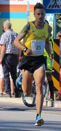 Xavier Francoil, “muy feliz” con una marca personal de 1:06:54 en la Media Maratón de Córdoba
