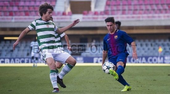 David Alfonso contribuye al pase del Barça a octavos de final de la UEFA Youth League como líder de su grupo