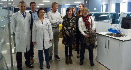 Especialistas de Bélgica conocen el modelo organizativo innovador del Laboratorio del Hospital Juan Ramón Jiménez