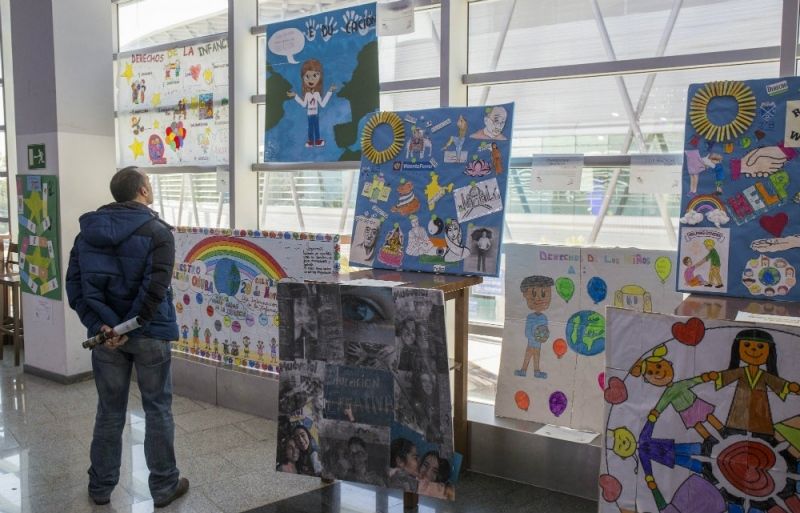 Los niños de Huelva reivindican los derechos de la infancia