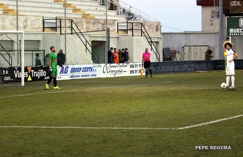 Final cruel para un combativo San Roque en Ceuta (3-2)