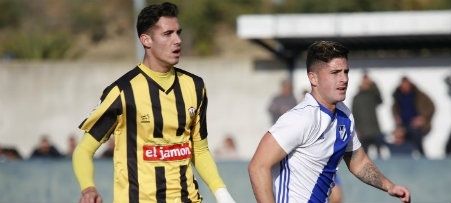 El San Roque resucita en el derbi y le traslada la presión al Atlético Onubense (0-2)