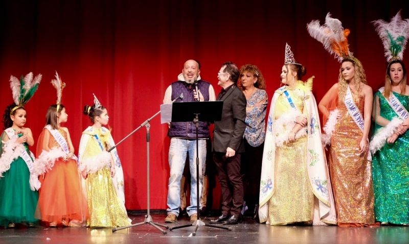 Antonio Cabezas regala un pregón 'independiente' cargado de humor y buena música