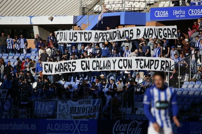 Pancarta sin minuto de silencio para recordar al 'Capitán Oliva'