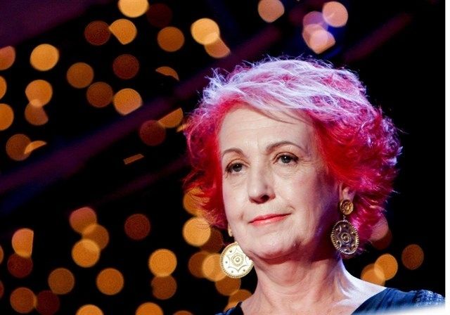 La Asociación de la Prensa de Huelva entrega a Rosa María Calaf el premio Ángel Serradilla