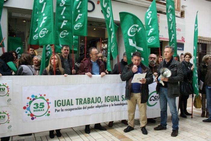 CSIF exige acabar con la diferencia salarial de los trabajadores del Estado, que cobran hasta un 26% menos que los de la Junta