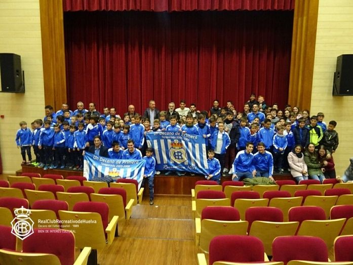 Las Peñas y el Decano celebran una charla-coloquio en Bonares