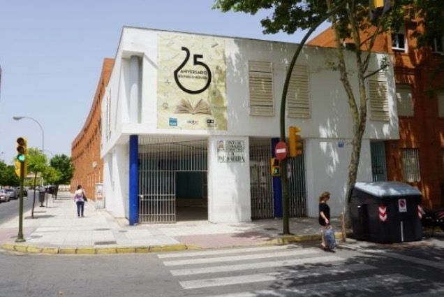 Alumnos del Pablo Neruda participan en un estudio nacional sobre exposición a sustancias químicas