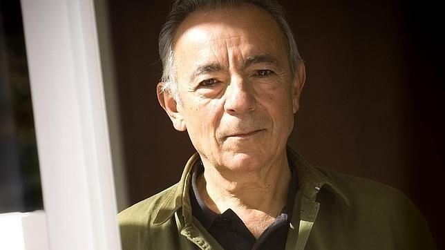 La Junta reconoce a Carolina Marín con la medalla de Andalucía y a José Luis Gómez como hijo predilecto