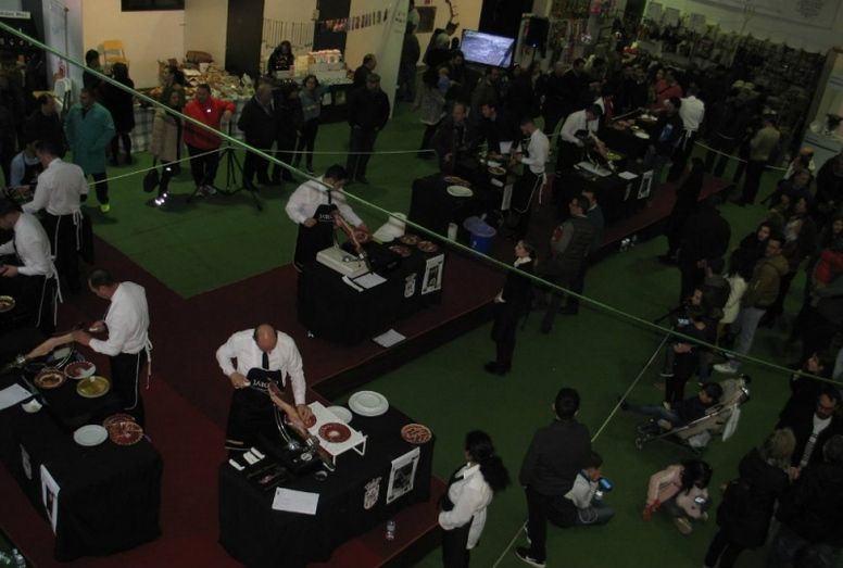 Antonio González Cárdeno, ganador del VII Concurso Nacional de Cortadores de Jamón de Corteconcepción