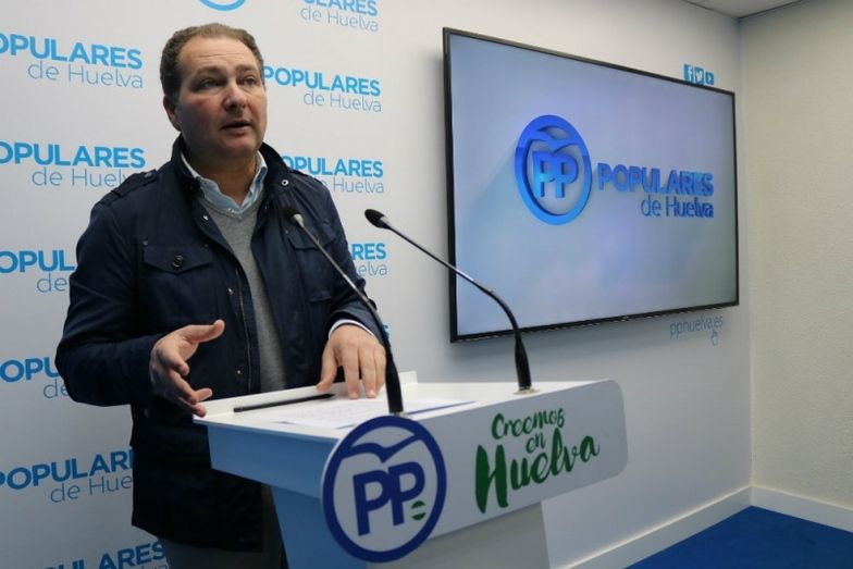 Alcaldes del PP piden una reunión a Susana Díaz para abordar 'el caos' sanitario y los proyectos pendientes