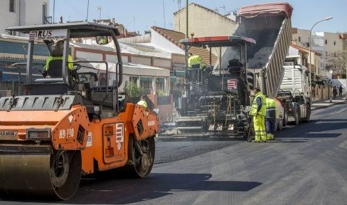 Este lunes se retoman las obras de asfaltado en la calle Antonio Machado