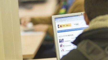 La cifra de parados en Huelva baja en 2.583 personas en el mes de marzo