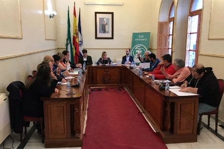 Unanimidad del pleno de San Juan del Puerto en solicitar a Adif la recuperación de la Estación del Siglo XIX