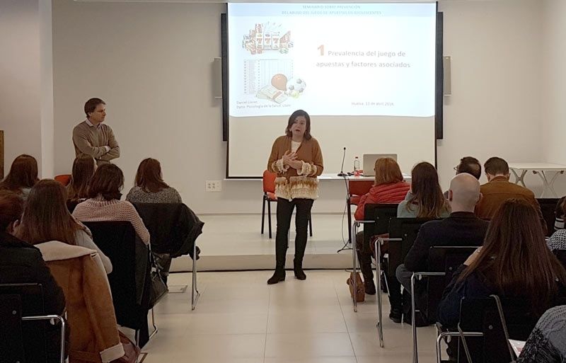 La Diputación organiza un seminario sobre prevención del juego de apuestas en adolescentes