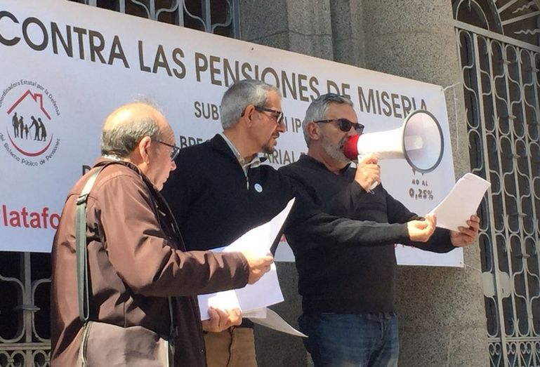 Cientos de personas vuelven a pedir 'pensiones dignas' en la capital