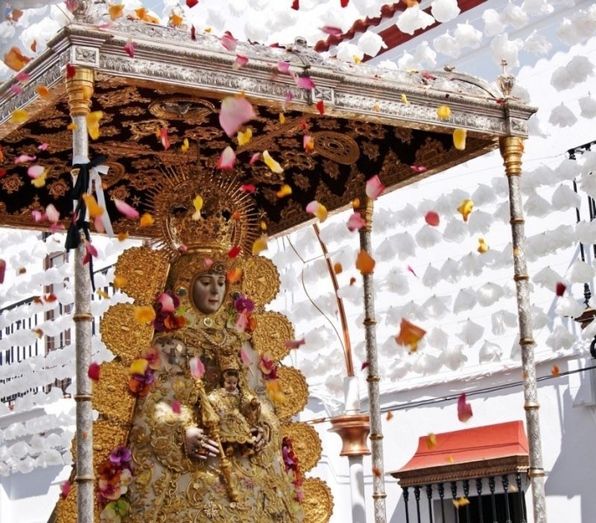Los PGE plantean declarar 'de excepcional interés' el centenario de la coronación de la Virgen del Rocío