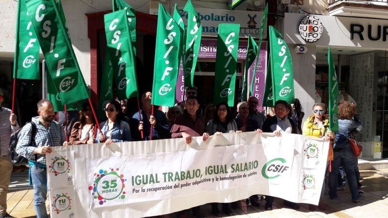 CSIF reclama la igualdad salarial de los trabajadores del Estado con los de la Junta, que cobran hasta un 26% más por el mismo trabajo