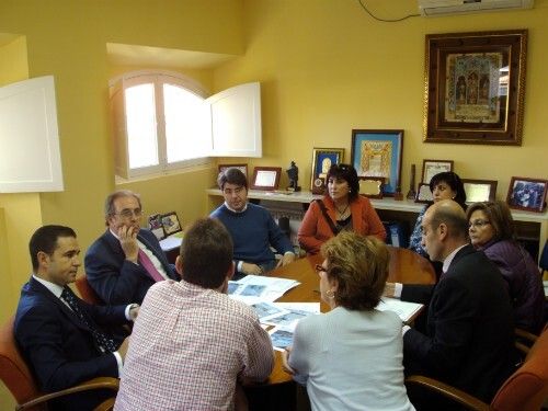 FOE y Ayuntamiento pasan revista a las necesidades de los polígonos industriales de la capital