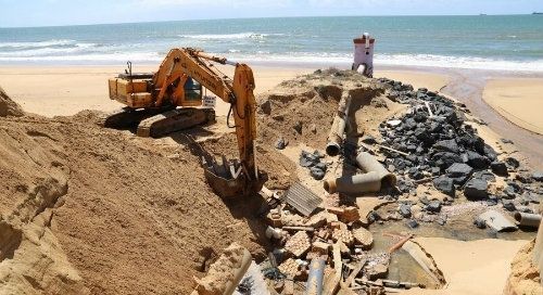 Vecinos de Mazagón convocan este jueves una concentración en la capital para pedir la reparación de la playa