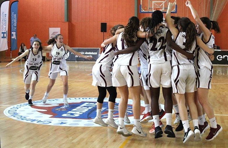 Snatt’s Femení Sant Adrià revalida su idilio con Huelva y se alza con el Campeonato de España Cadete Femenino
