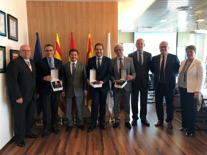 Los enclaves industriales y puertos de Huelva y Tarragona trabajan en una estrategia conjunta