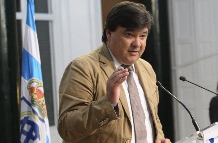 Krypteia Capital y un grupo liderado por el expresidente Paco Mendoza aspiran a comprar el Decano