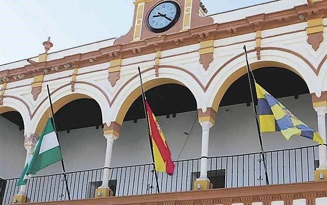La familia del piloto fallecido agradece 'el respeto y apoyo' del pueblo de Moguer en estos 'difíciles momentos'
