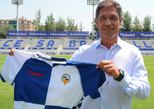 Zephir Homes iba a apostar por el valenciano Toni Seligrat para dirigir al Recre