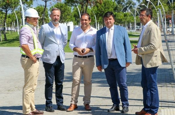 El Puerto de Huelva trabaja con 106 empresas y genera 990 empleos en las obras que está llevando a cabo