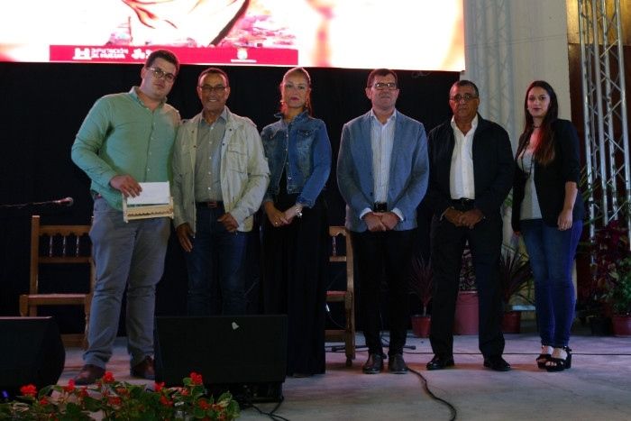 Pedro Martínez consigue el primer premio del XXII Certamen nacional de fandangos Paco Toronjo de Alosno
