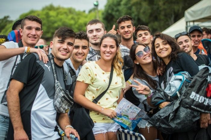 El runrún: 3.000 jóvenes onubenses de fiesta a Almería